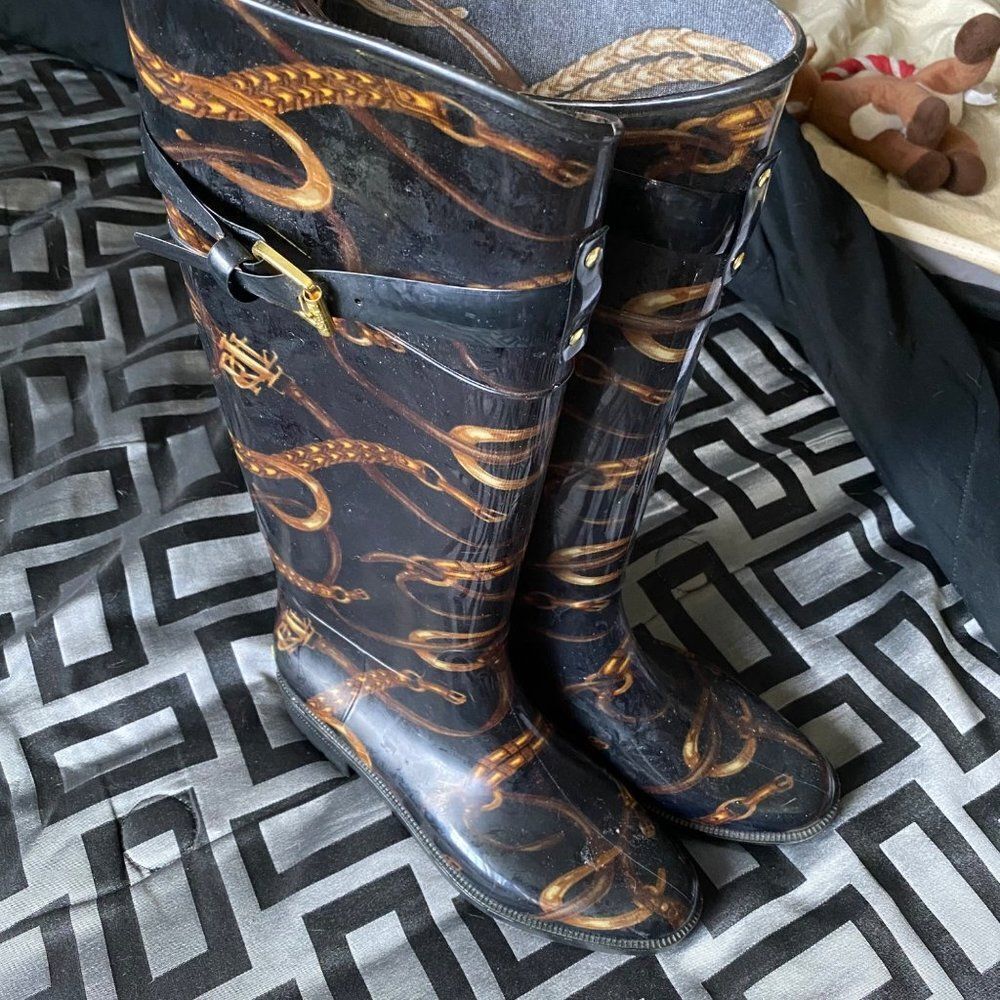 Ralphย Lauren Black Gold Chainlink Calf Buckle PullโOn boots